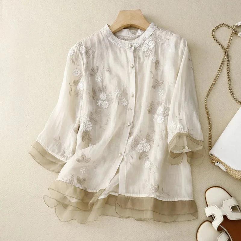 Léa™ | Blouse brodée