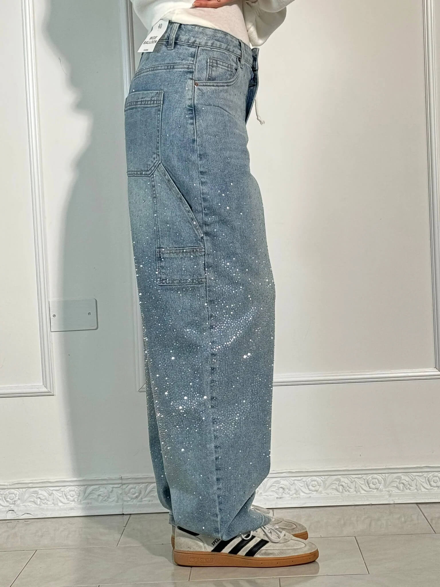 Isabelle | Pantalon taille haute à jambes larges et poches à boutons
