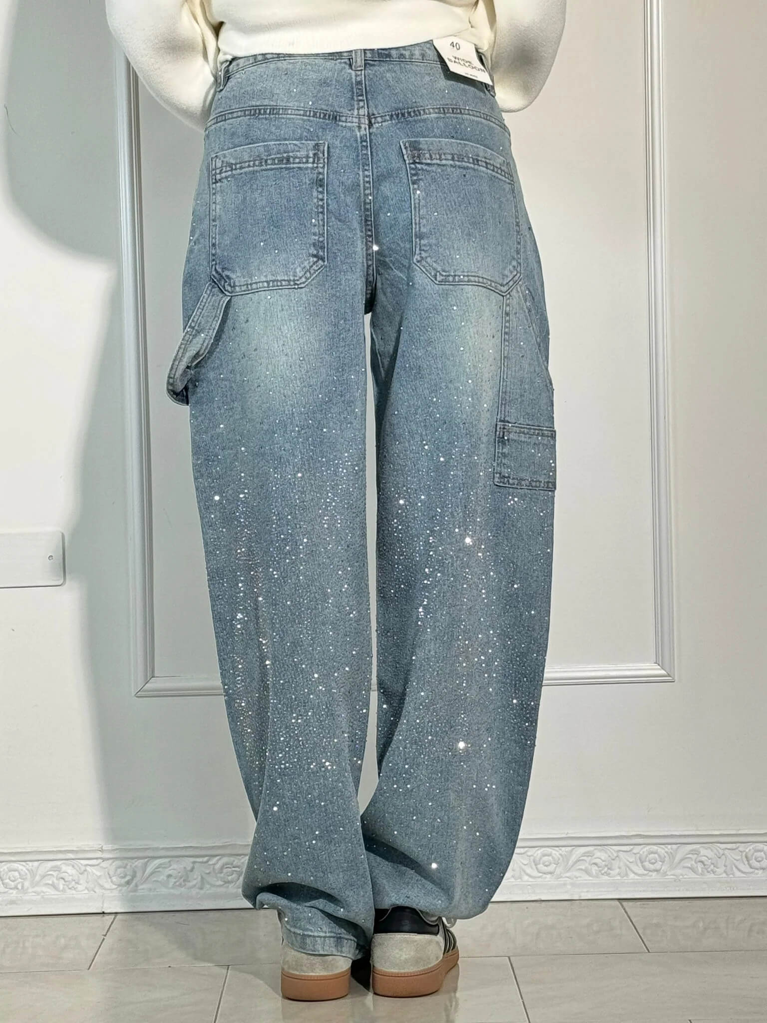 Isabelle | Pantalon taille haute à jambes larges et poches à boutons
