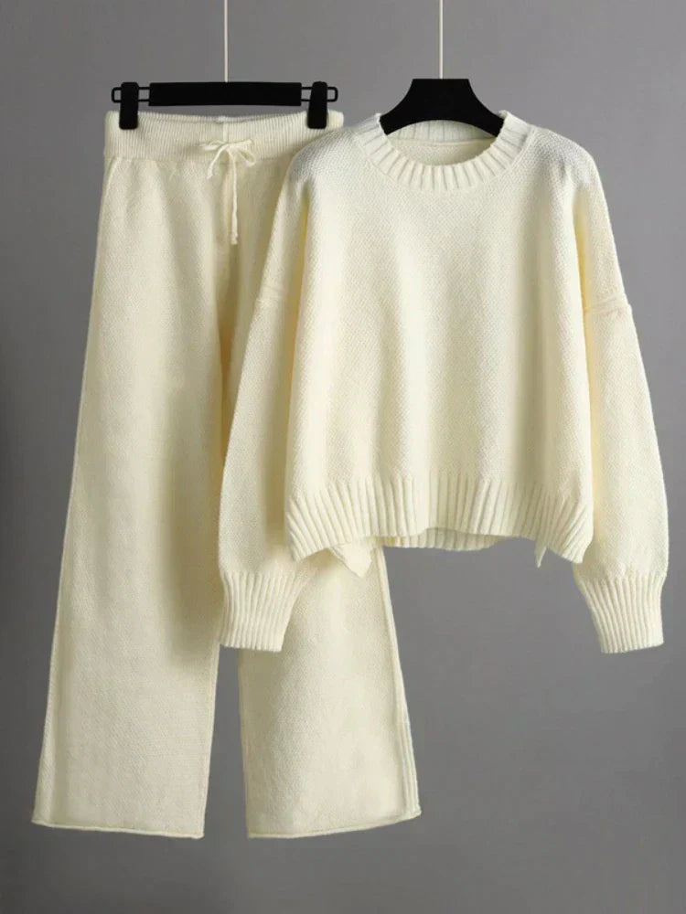 Léa™ | Elegant Knit Duo