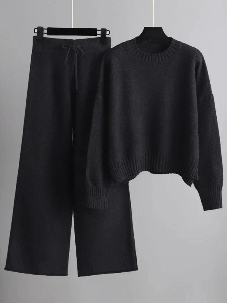Léa™ | Elegant Knit Duo
